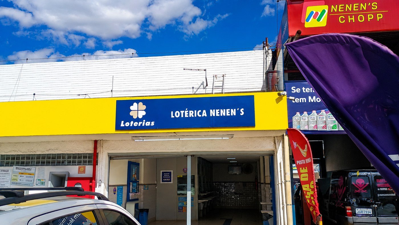 Fachada da lotérica no mesmo local da loja